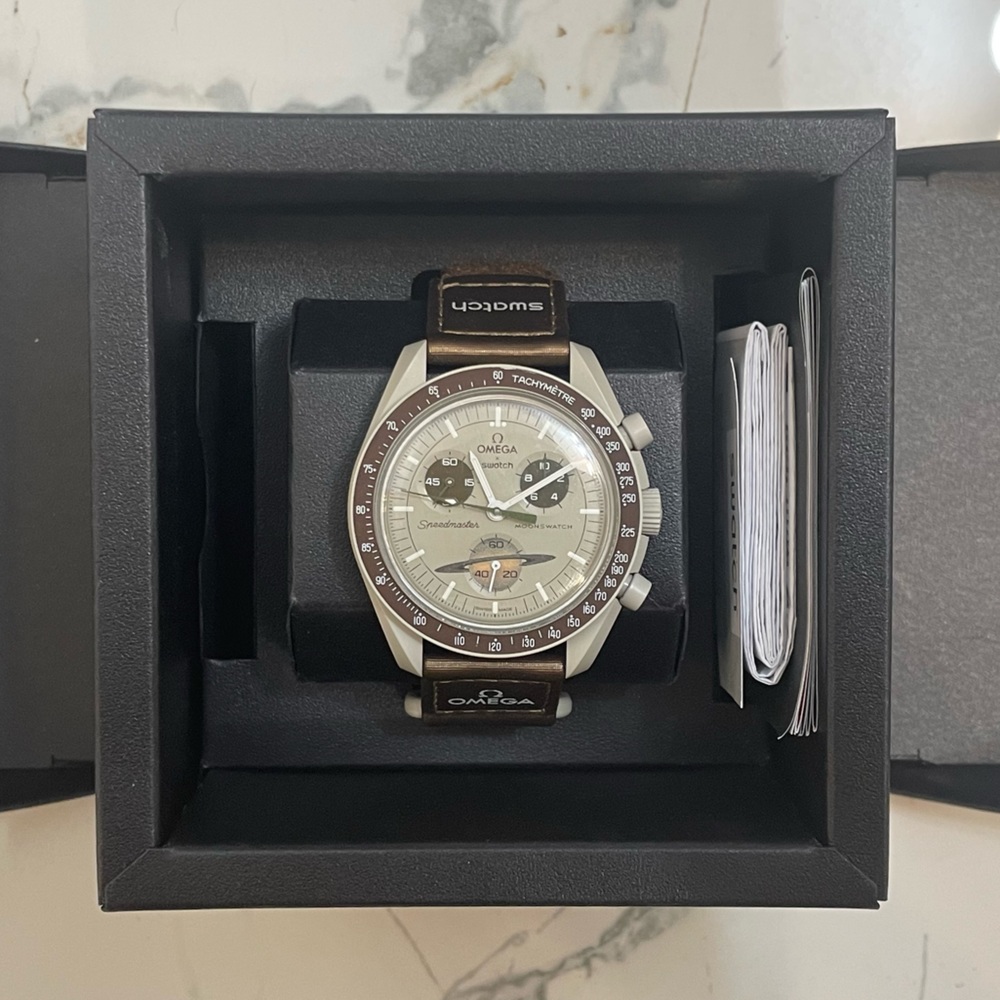Mission to Saturn Bioceramic MoonSwatch Collection Omega x Swatch Watch